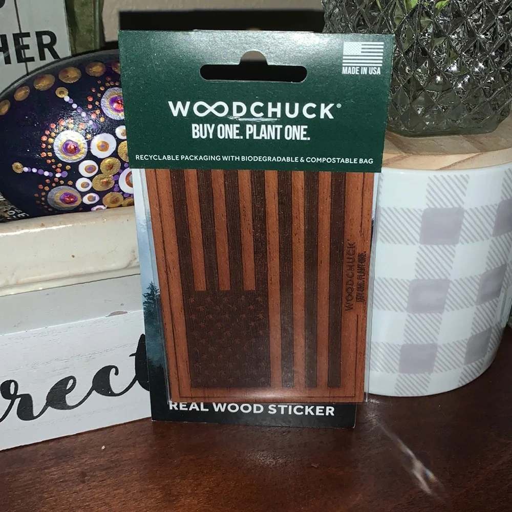WOODCHUCK WOOD AMERICAN FLAG STICKER NWT